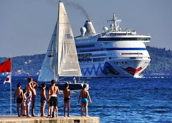 Foto: Leonard Kvarantan