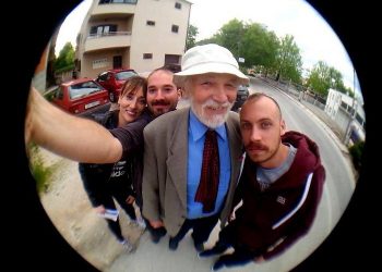Foto: Modri kavez