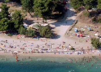 Foto: Obala i lučice
