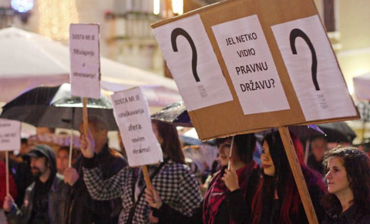 057_prosvjed_3_1228502129.JPG Foto: Filip Brala