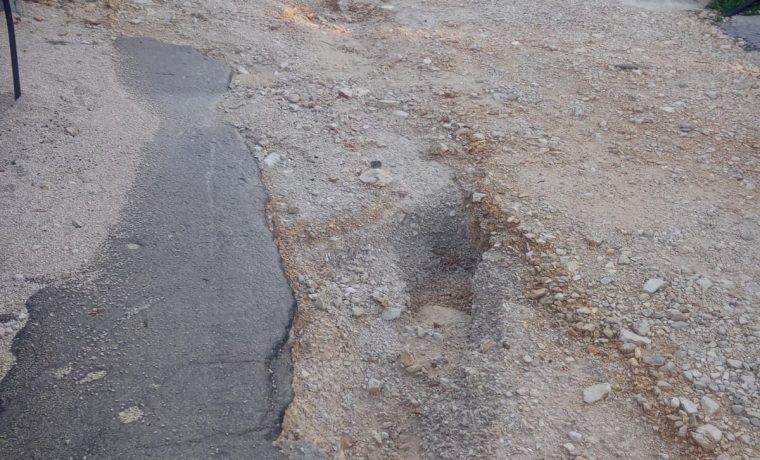 1 Foto: 057info - Čitatelj