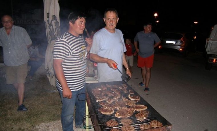 1_1276617413.jpg