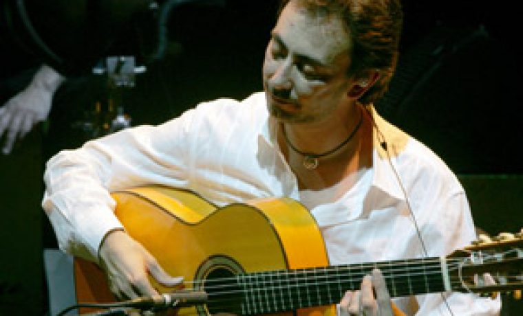 46_1232349419.jpg Foto: guitarworld