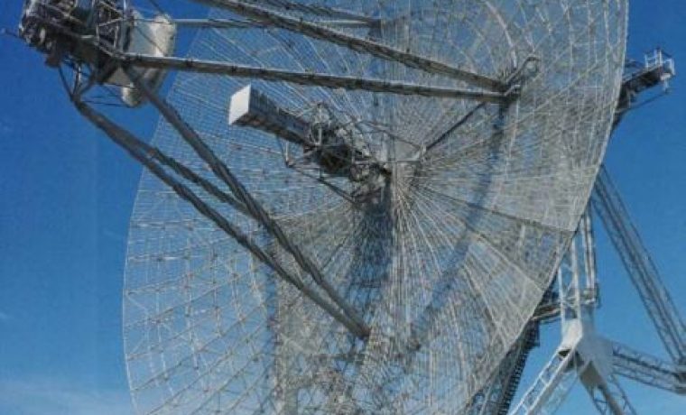 470px_Radar_antenna_1222587118.jpg