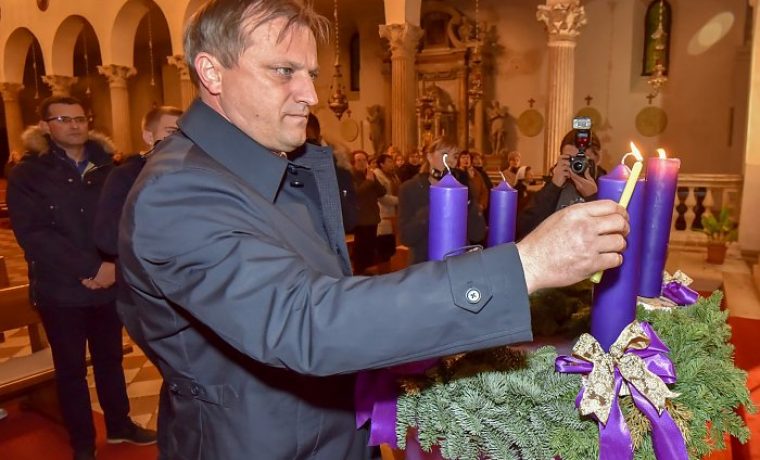 Advent_u_Zadru_2_svije_a_(3)_1544184537.jpg Foto: foto arhiva