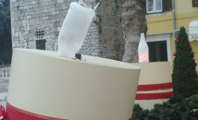 Adventski_vijenac_1387728651_1481962669.jpg Foto: 057info