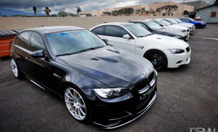 BMW_1335890074.jpg