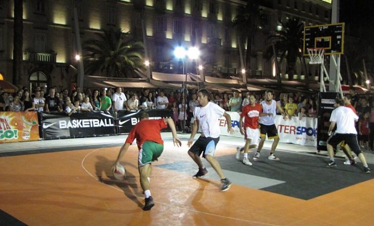 Basket_Tour_1341822883.JPG Basket_Tour_1341822883.JPG