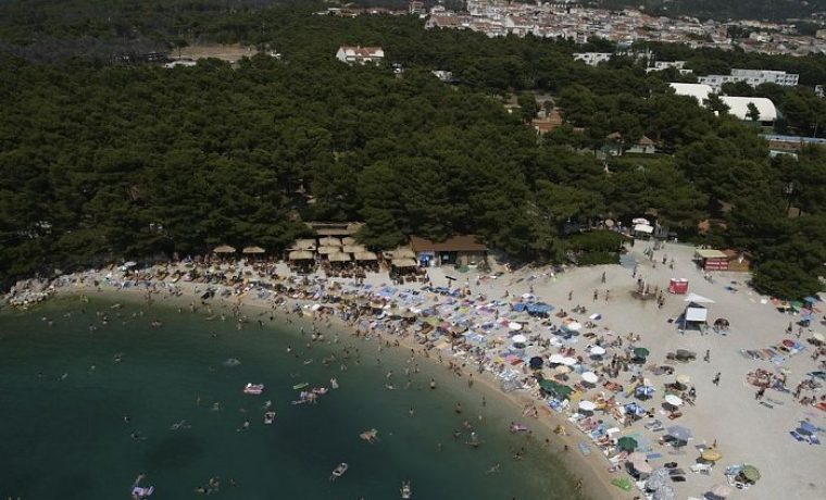 Buba_Beach_01_1339517917.jpg
