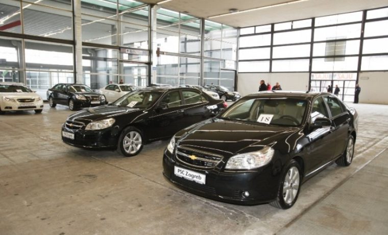 Chevrolet_Epica2_1321018328.jpg