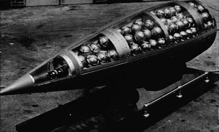 Demonstration_cluster_bomb_1212005895.jpg Demonstration_cluster_bomb_1212005895.jpg