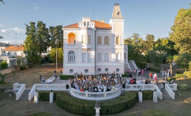 EBTŠ_ZADAR_sve_ano_podijeljene_svjedod_be_(7)_1657521033.jpg Foto: Ekonomsko?birotehnička i trgovačka škola Zadar
