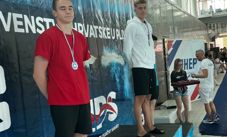 Filip Župan - zlato 200m slobodn