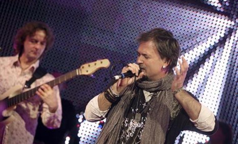 GIBONNI3_031209_1_thumb_1259998559.jpg Foto: Cropix