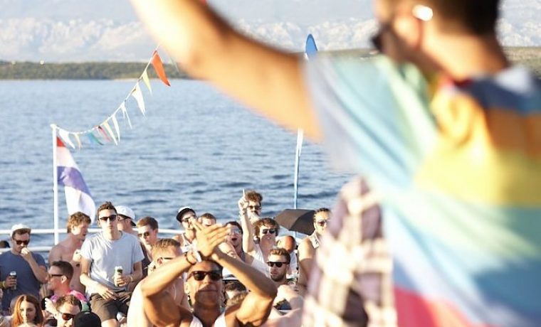 HIDEOUT_1334817648.jpg