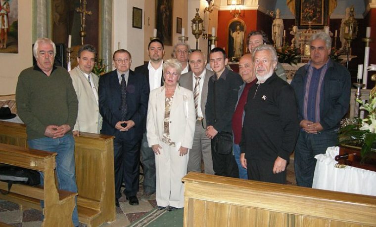 Hrvatski_knji_evnici_u_crkvi_BDM_u_Gornjoj_Lastvi_1287128742.jpg Hrvatski_knji_evnici_u_crkvi_BDM_u_Gornjoj_Lastvi_1287128742.jpg