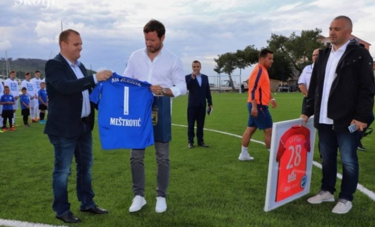 Foto: Naši školji
