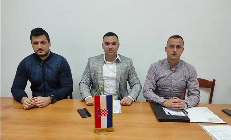 Ivica_Pintur__Mate_Luki___Mario_Vrselja_1614453457.jpg Foto: 057info
