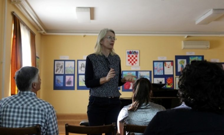 Izložba (13).JPG Izložba (13).JPG