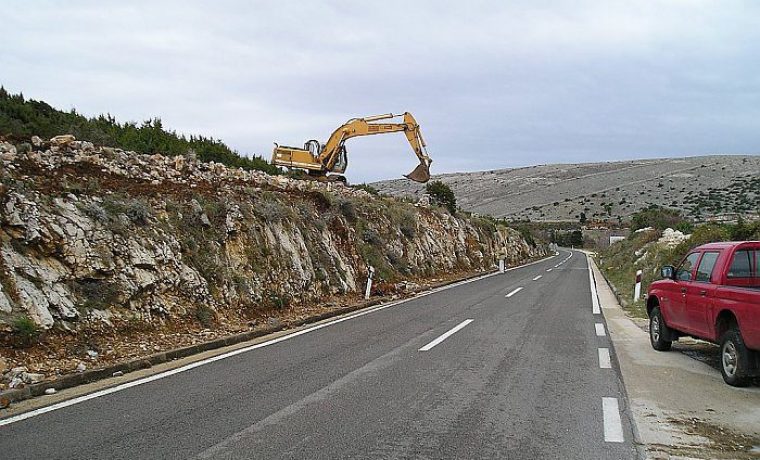 KOLAN_rekonstrukcija_ceste_1275639285.jpg