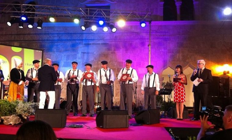Klapa_Sol___MIK_Pag_1308577170.jpg Klapa_Sol___MIK_Pag_1308577170.jpg