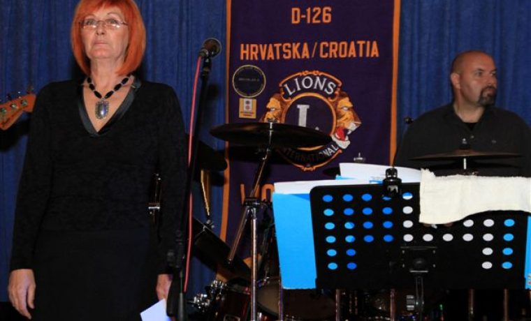MEZIC_IMG_1733_1342677982.jpg