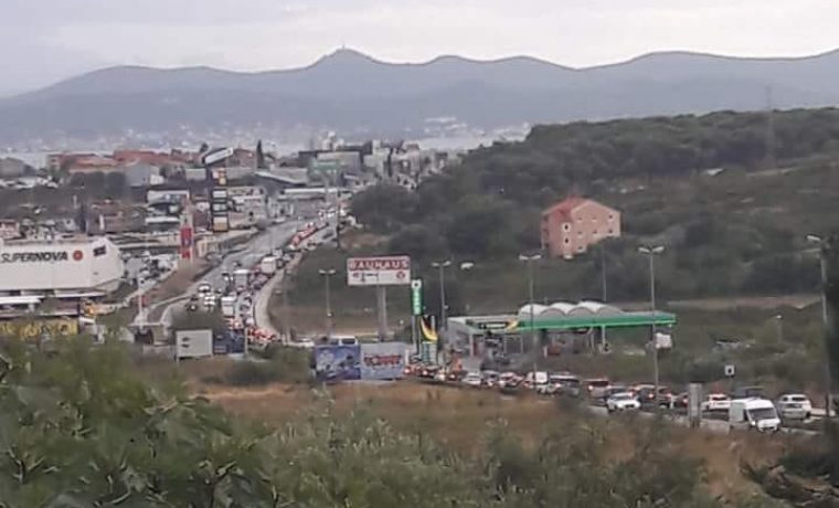 MURVICA__GUŽVA_1534268306.jpg Foto: facebook