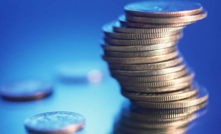 Money_stack_lr_1218612161.jpg