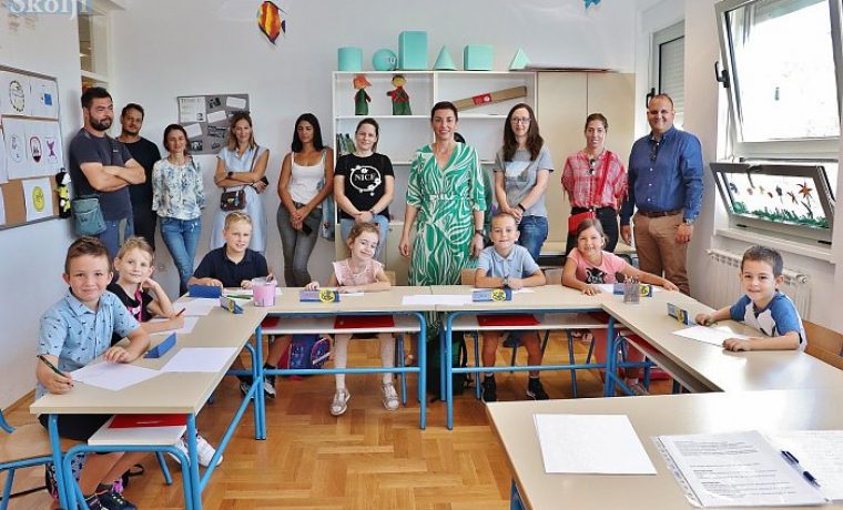 Foto: Naši školji