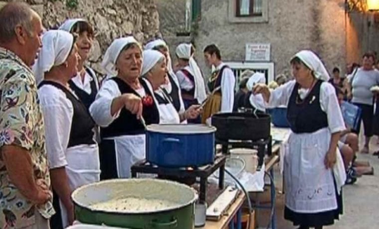 PAKOSTANE_1249276881.jpg PAKOSTANE_1249276881.jpg