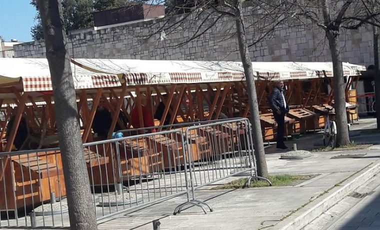 PIJACA__OKUPLJANJE_1586350506.jpg Foto: 057info