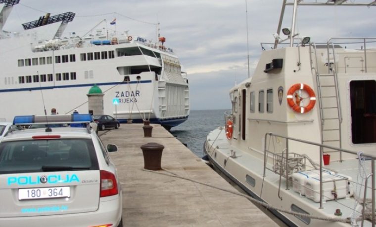 POLICIJA_1336991099.JPG