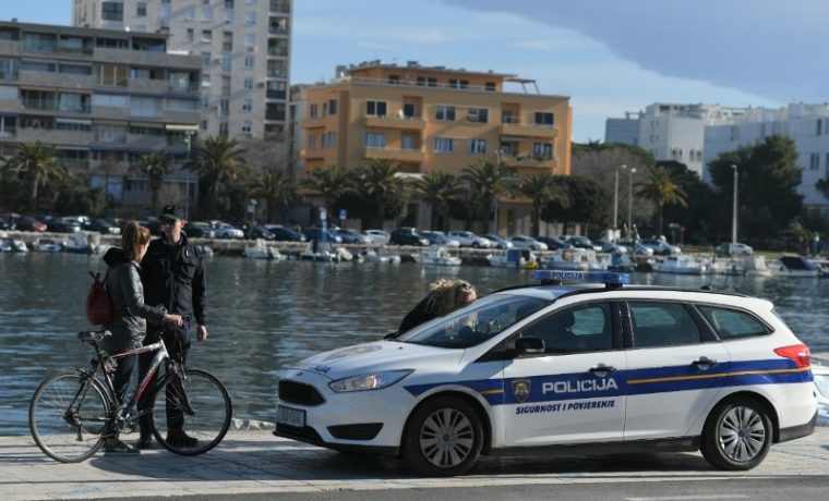 POLICIJA__BICIKLIST_1550138479.jpg Foto: M.Dimić