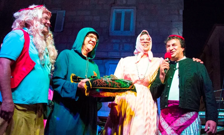 Paski-ljetni-karneval-2017-44 Foto: 057info