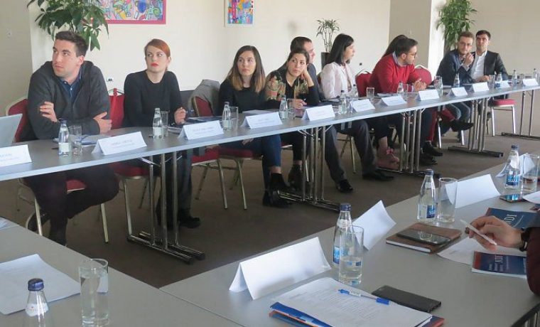 Regionalna_politi_ka_akademija_u_Podgorici__Andrija_Jur_evi__i_Helena_Mikulandra_1520925553.jpg Foto: sdp