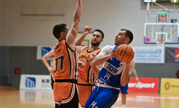 SIBENKA (3) SIBENKA (3)