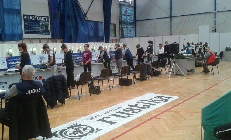 STRELJAČKI__PIŠTOLJ_1486452308.jpg Foto: facebook