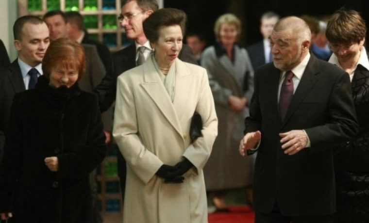 StjepanMesicPrincezaAnne_1233641973.jpg Foto: Index.hr