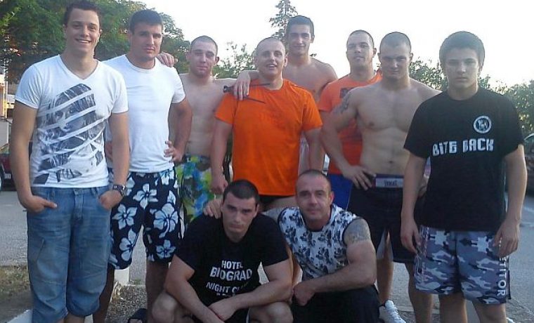Team_Bandog_1347052639.jpg Team_Bandog_1347052639.jpg