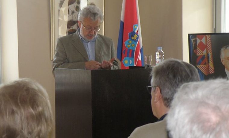 Tomislav_Marijan_Bilosni__govori_na_skupu_1305527529.jpg Tomislav_Marijan_Bilosni__govori_na_skupu_1305527529.jpg