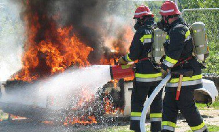 VATRA_NA_VOZILU_BARKUN_1334994799.jpg Foto: barkun.hr