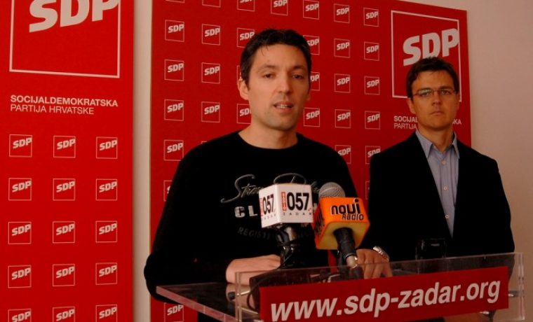 VID_0654_1454670697.JPG Foto: 057 info