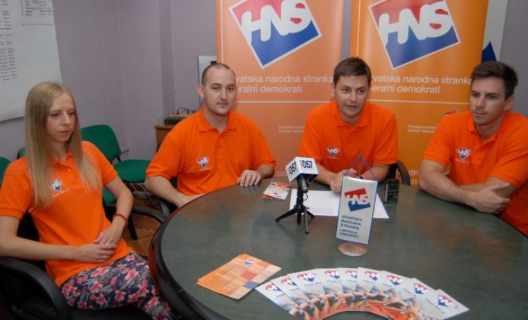 VID_0958_1439973380.JPG Foto: 057 info