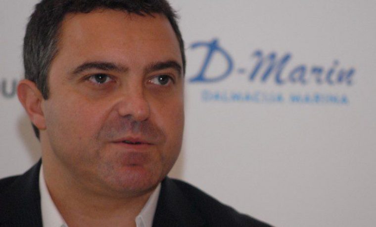 VID_1276_1449573453.JPG Foto: 057 info
