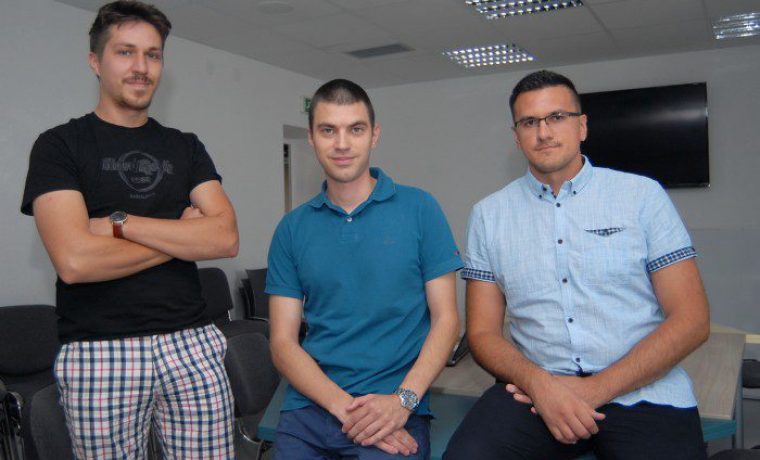 VID_1358_1499863403.JPG Foto: 057 info