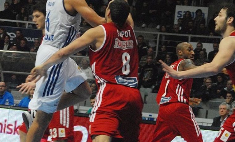 VID_1447_1359277971.JPG Foto: 057info
