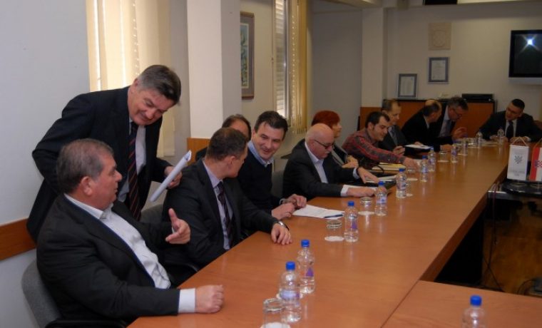 VID_3087_1424085007.JPG Foto: 057 info