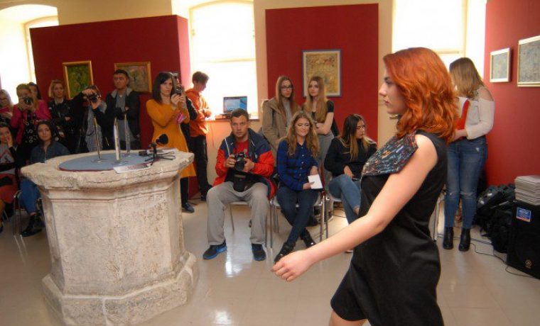 VID_4610_1491218021.JPG Foto: 057 info