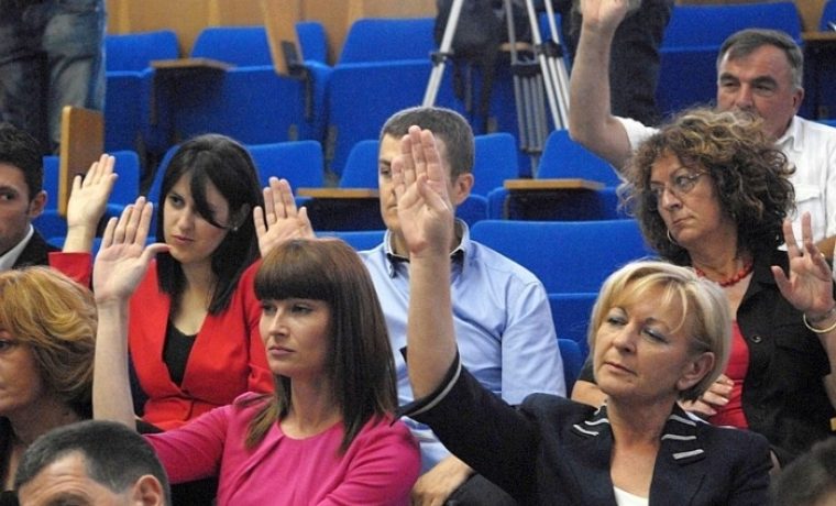 VID_5683.JPG Foto: 057 info