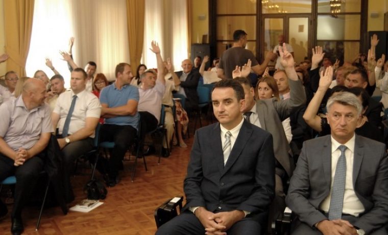VID_8425_1497963307.JPG Foto: 057 info